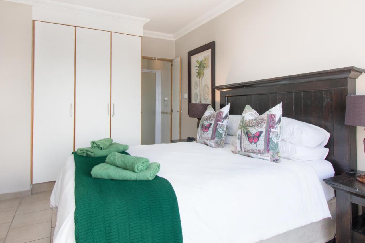At 4 Umzumbe Beach Apartment, Mangrove Beach Estate Melville エクステリア 写真