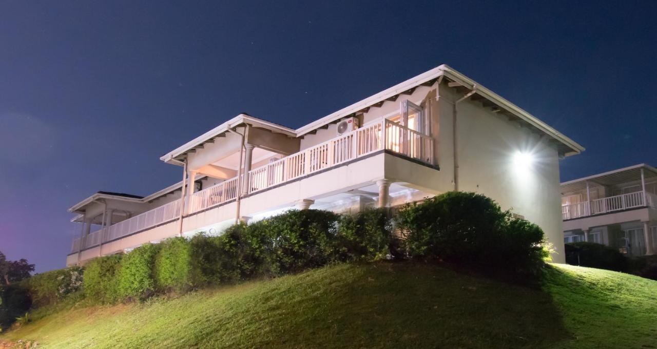 At 4 Umzumbe Beach Apartment, Mangrove Beach Estate Melville エクステリア 写真